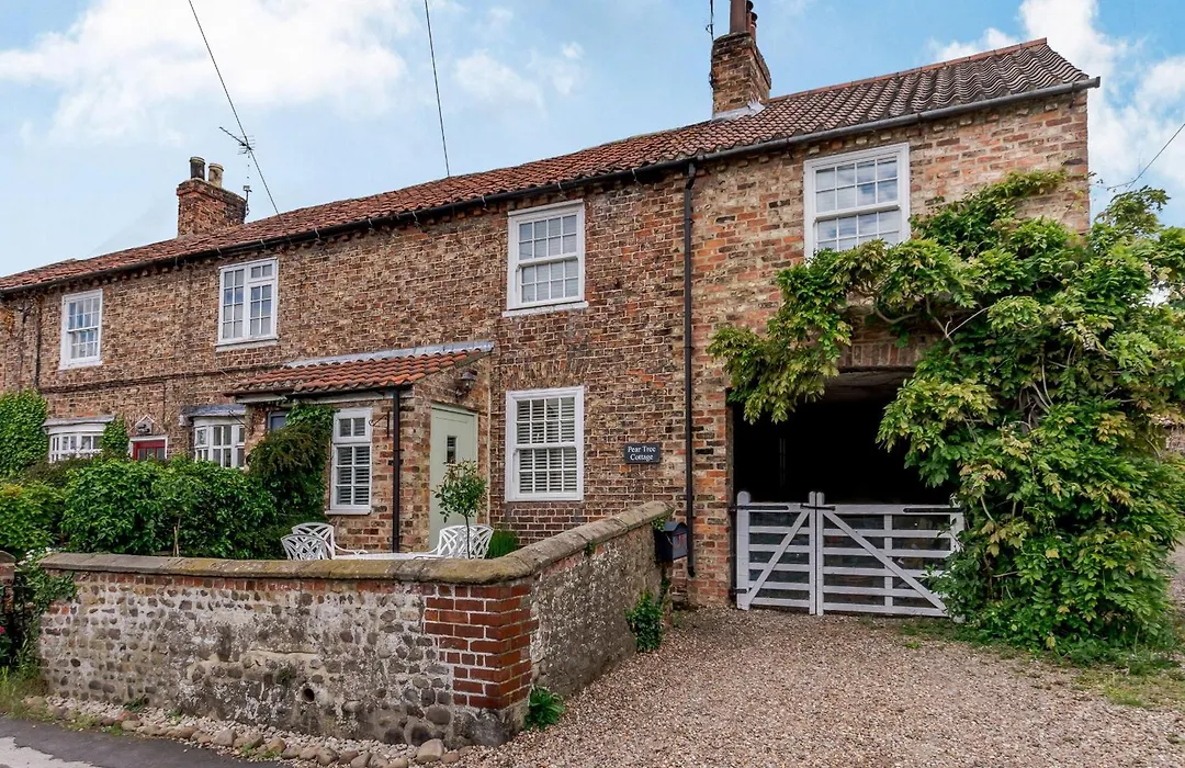 Pear Tree Cottage-1